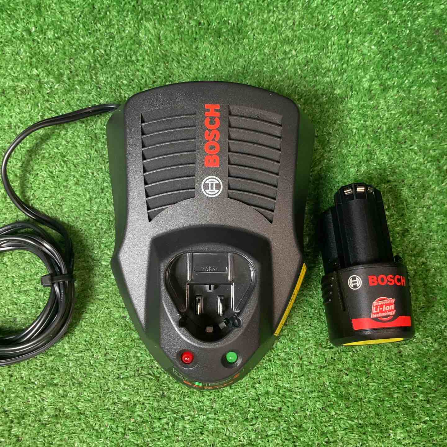 美品】BOSCH(ボッシュ) 10.8Vバッテリードライバードリル GSR10.8-2-LI