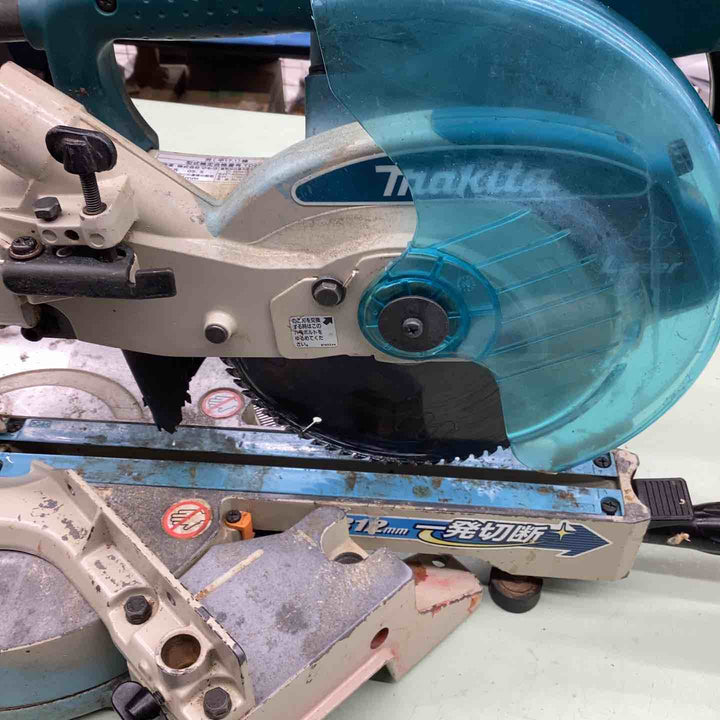 マキタ(makita) スライドマルノコ LS0716FL レーザー☓ コンパクト 建築現場 DIY 高精度 木材 幅広 定寸 レーザー☓ ドア 窓枠 フローリング 家具 直角 角度 傾斜 【越谷店】