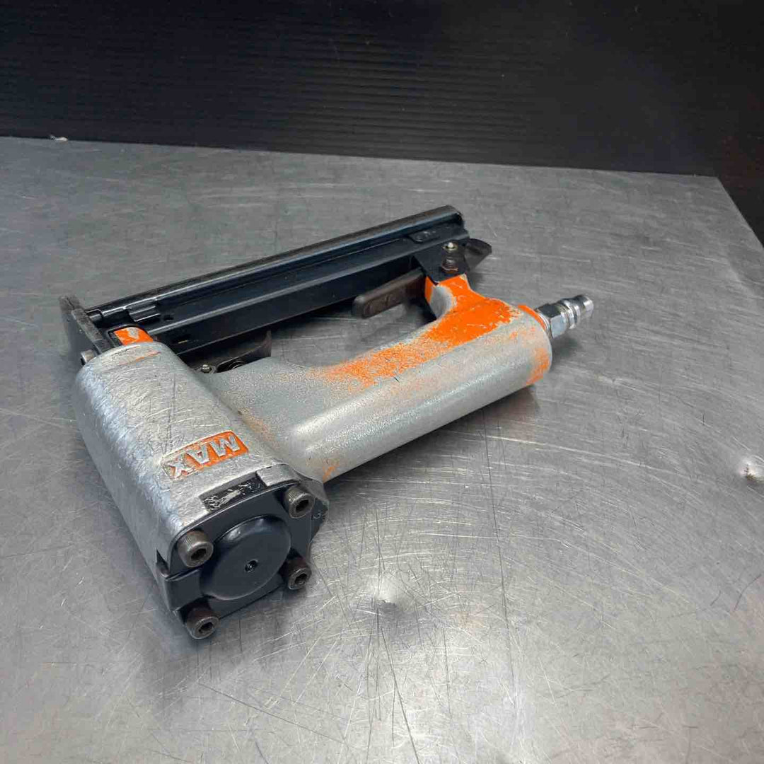 【中古品】 マックス(MAX) 常圧エアタッカ TA-20A/1013J 釘打ち機 【東大和店】