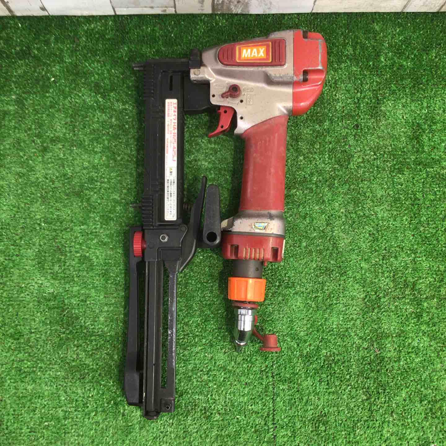 マックス MAX HA-R25/425J 高圧 エアネイラ【野田愛宕店】【店頭取引限定】【中古】IT7M9142W31H MAX 高圧ステープル用エアネイラ HA-R25/4J-G 電動工具・エアー工具