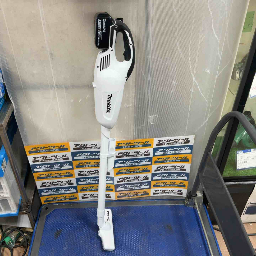 ◇マキタ(makita) コードレスクリーナー CL180FDRFW【草加店】