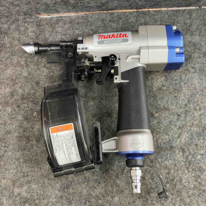 ☆マキタ(makita) 常圧釘打ち機 AN302P【鴻巣店】