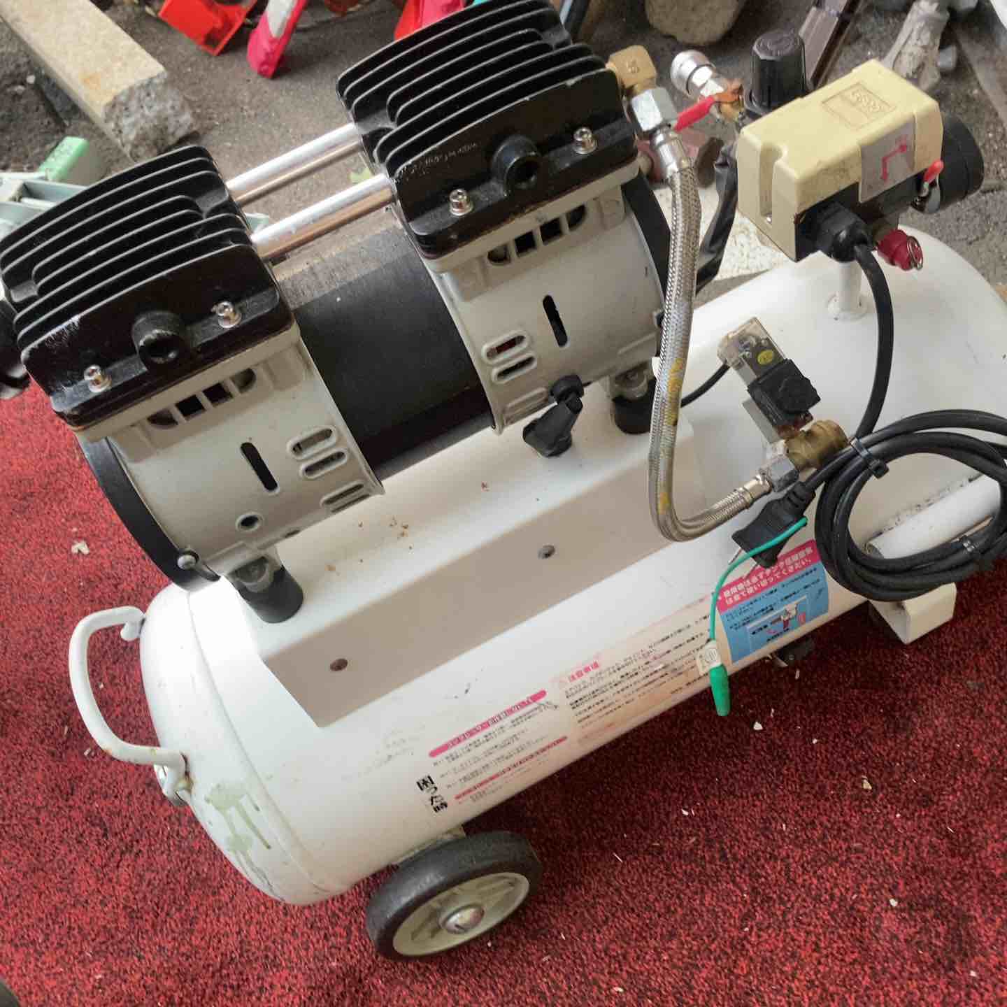 店頭受取り限定】エアーコンプレッサー RETZILNK 30L RZ-S1030EFIC町田