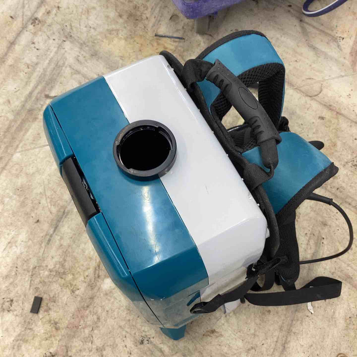 マキタ(Makita) 充電式背負集じん機 40Vmax バッテリ・充電器別売 VC012GZ【越谷店】