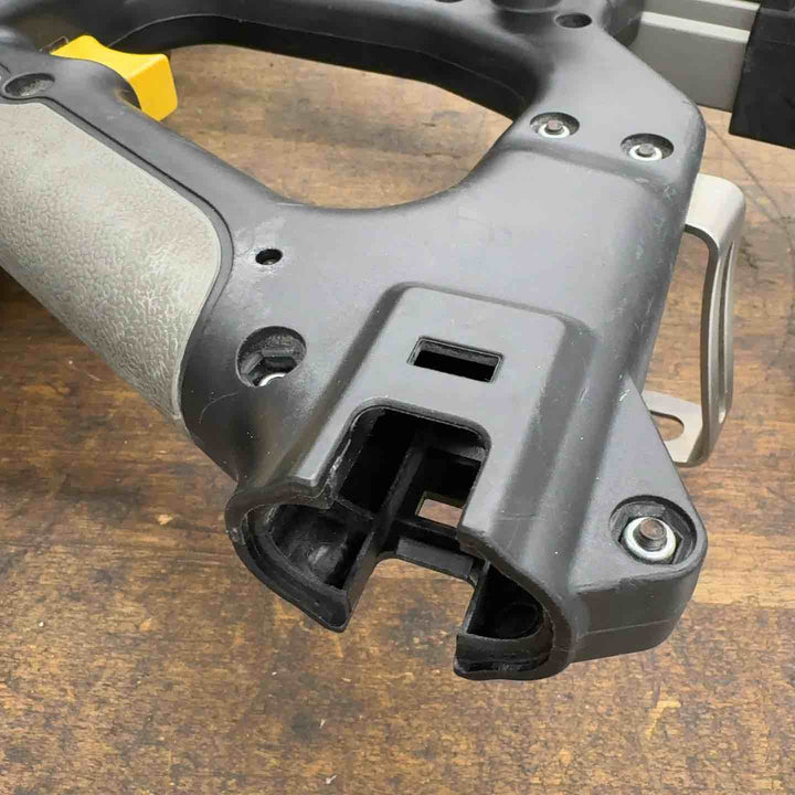 ◇ULTRA 建設用ガス式鋲打ち機 UG7【八潮店】