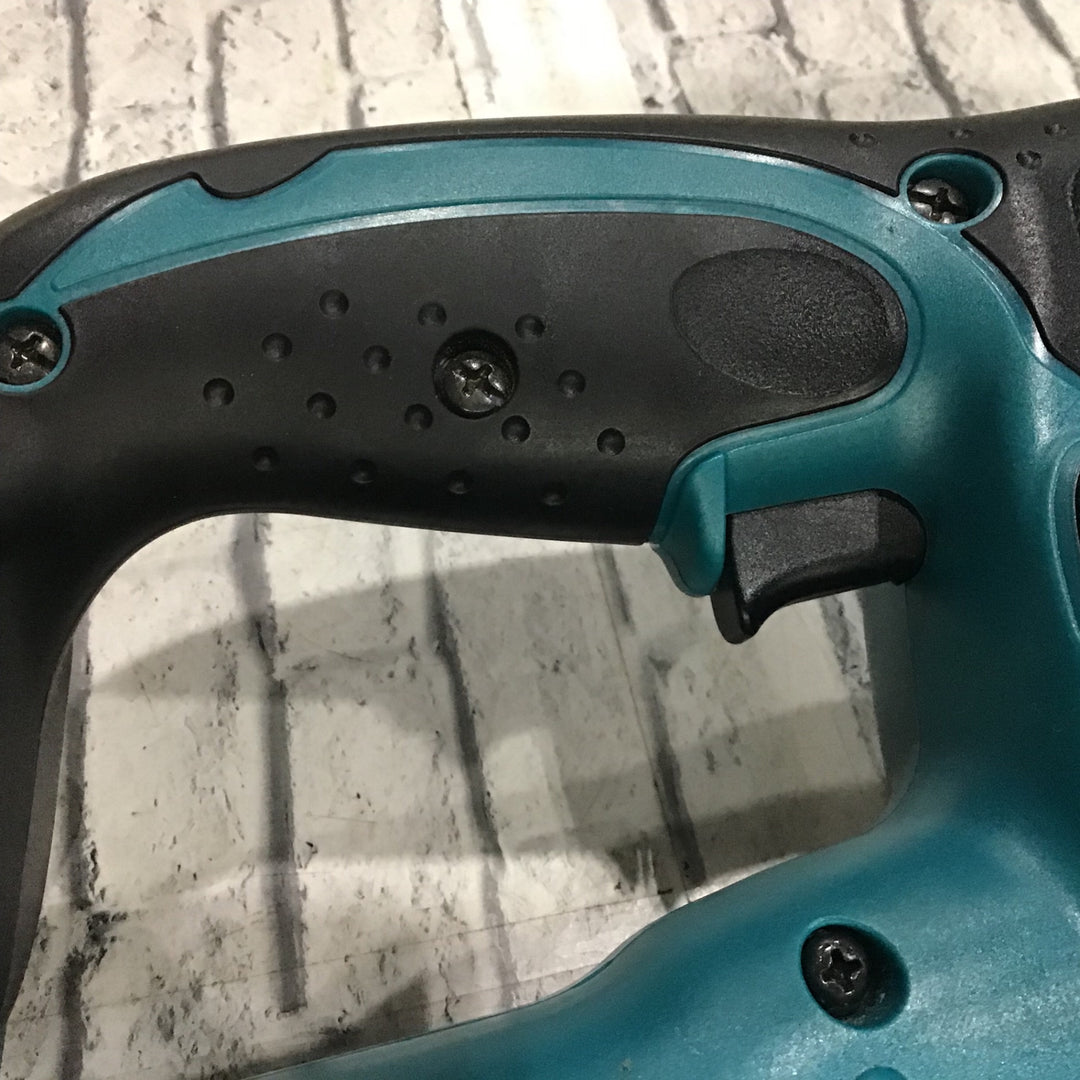 ☆マキタ(makita) 14.4V 4mm J線 コードレスタッカ ST420DRF【川口店】