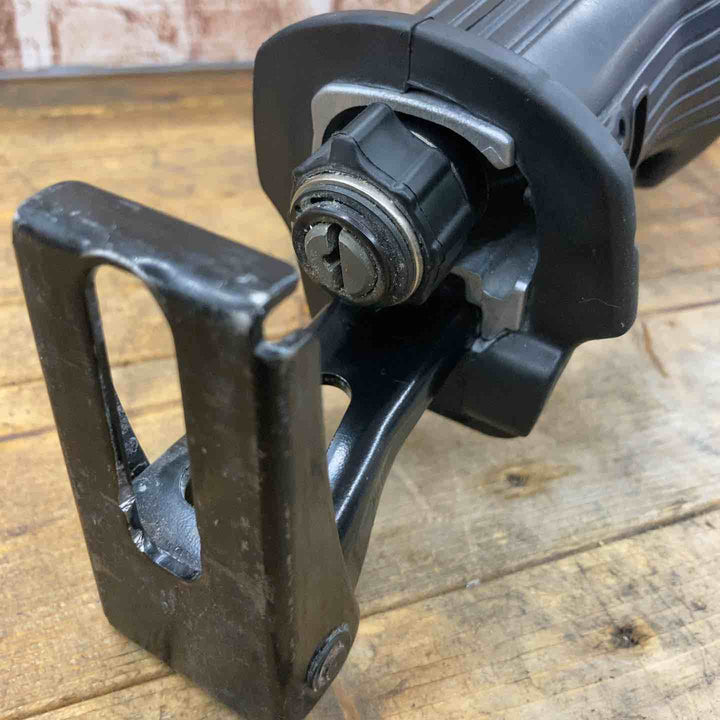 【中古品】マキタ(makita) コードレスレシプロソー JR141DZK【所沢店】