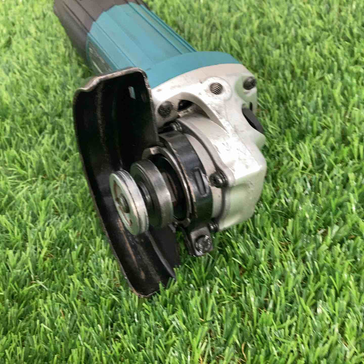 ☆マキタ(makita) 100mmディスクグラインダ GA4032 AC100V【戸田店】