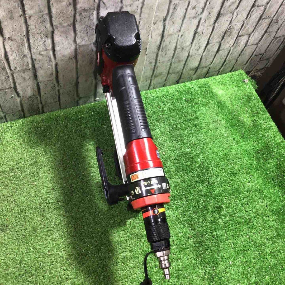 ◇マキタ(makita) 高圧エアタッカ AT1025HA【川口店】