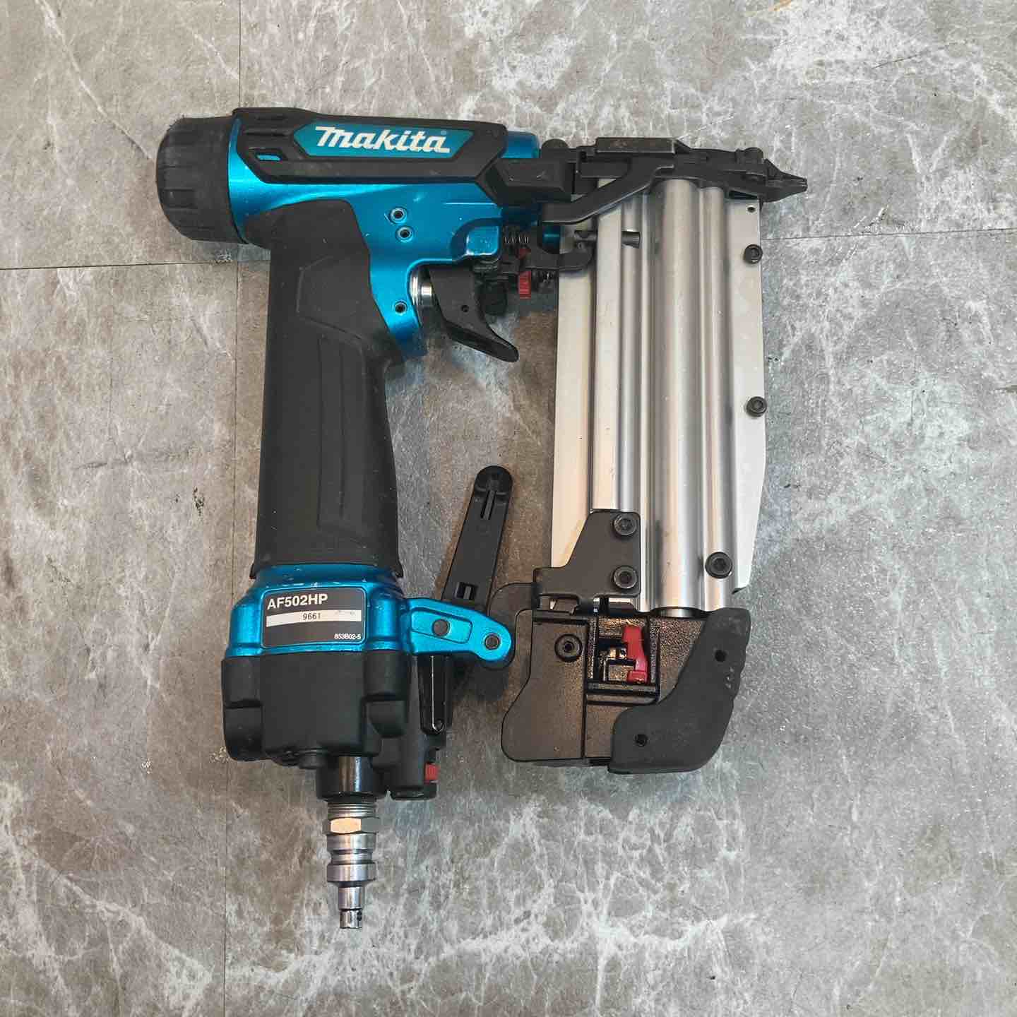 中古品】☆マキタ makita 高圧ピンネイラ AF502HPM 本体のみ【八潮店