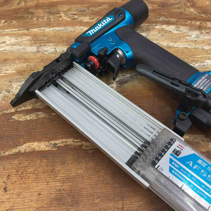 ★マキタ(makita) 高圧フィニッシュネイラ AF552HM【柏店】
