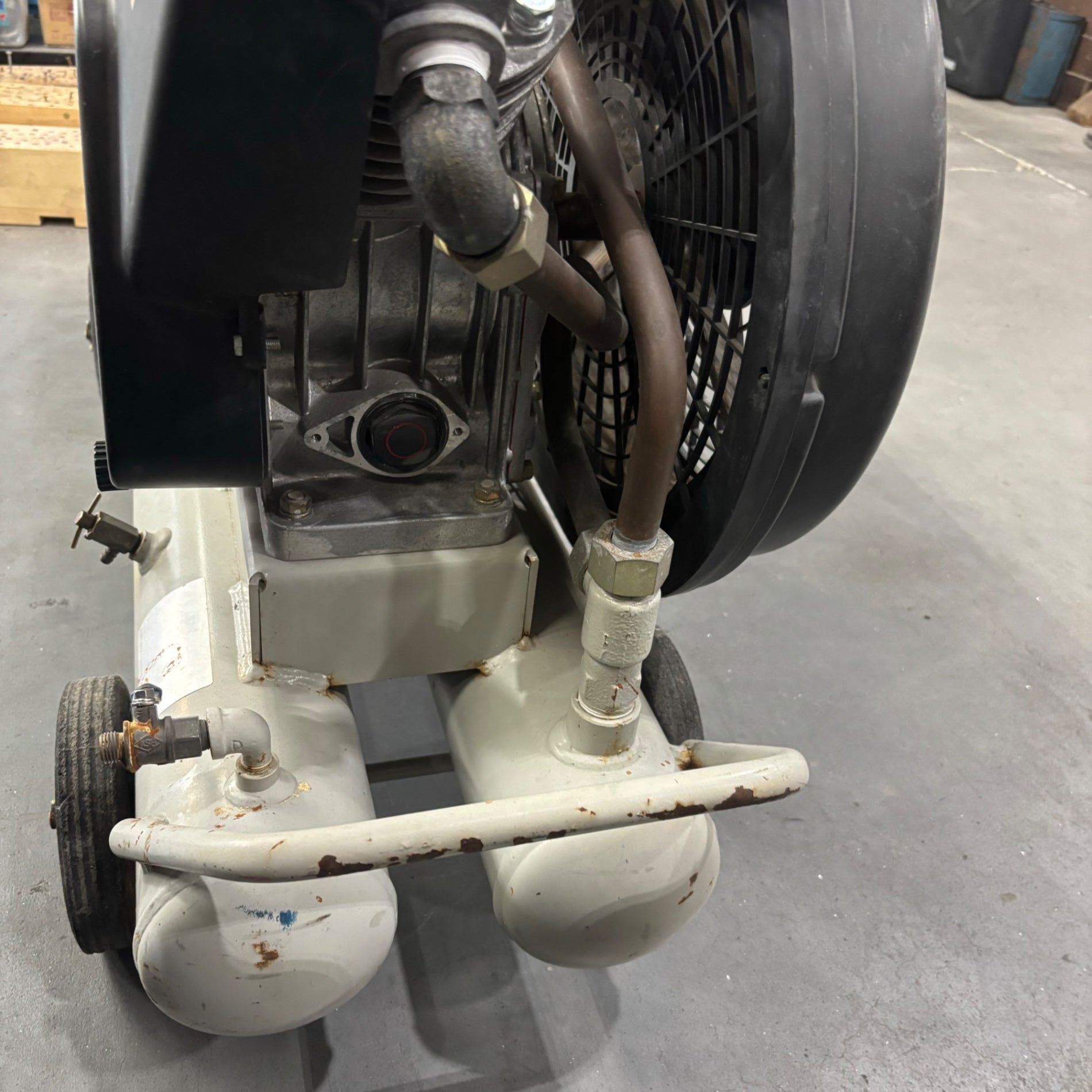 エンジンコンプレッサー PLUE37B