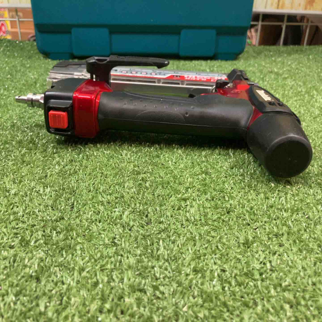 ★マキタ(makita) 高圧フィニッシュネイラ AF551H【川崎店】