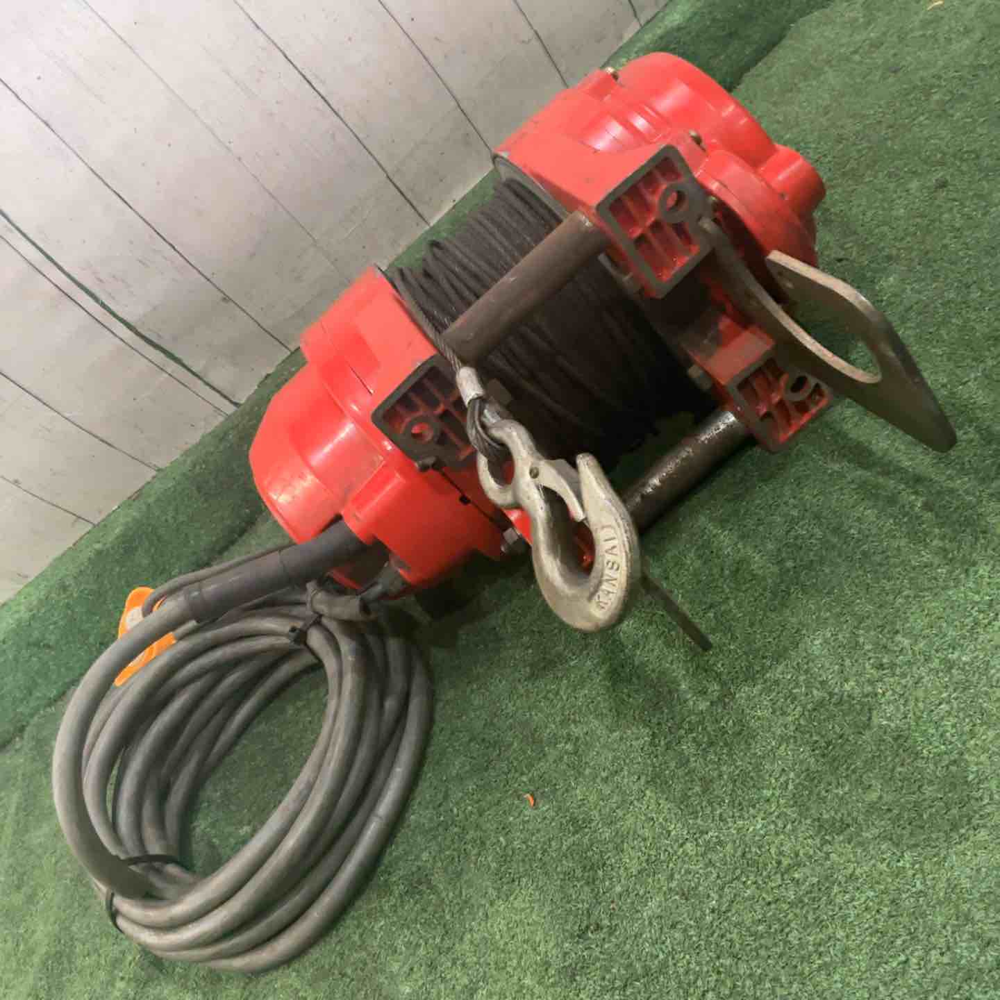 ◇新ダイワ(Shindaiwa) 定置型電動ウインチ SW151RB マイティウインチ 150kg 動作確認済【川口店】 ◇新ダイワ(Shindaiwa) 定置型電動ウインチ SW151RB マイティウインチ