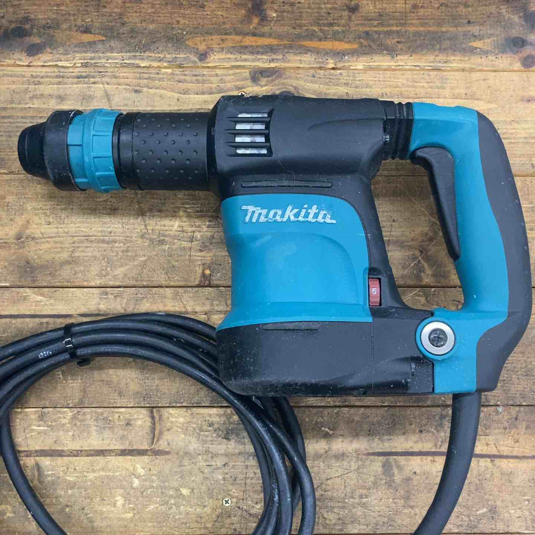 ★マキタ(makita) 電動ケレン スタンダードタイプ HK1820【所沢店】