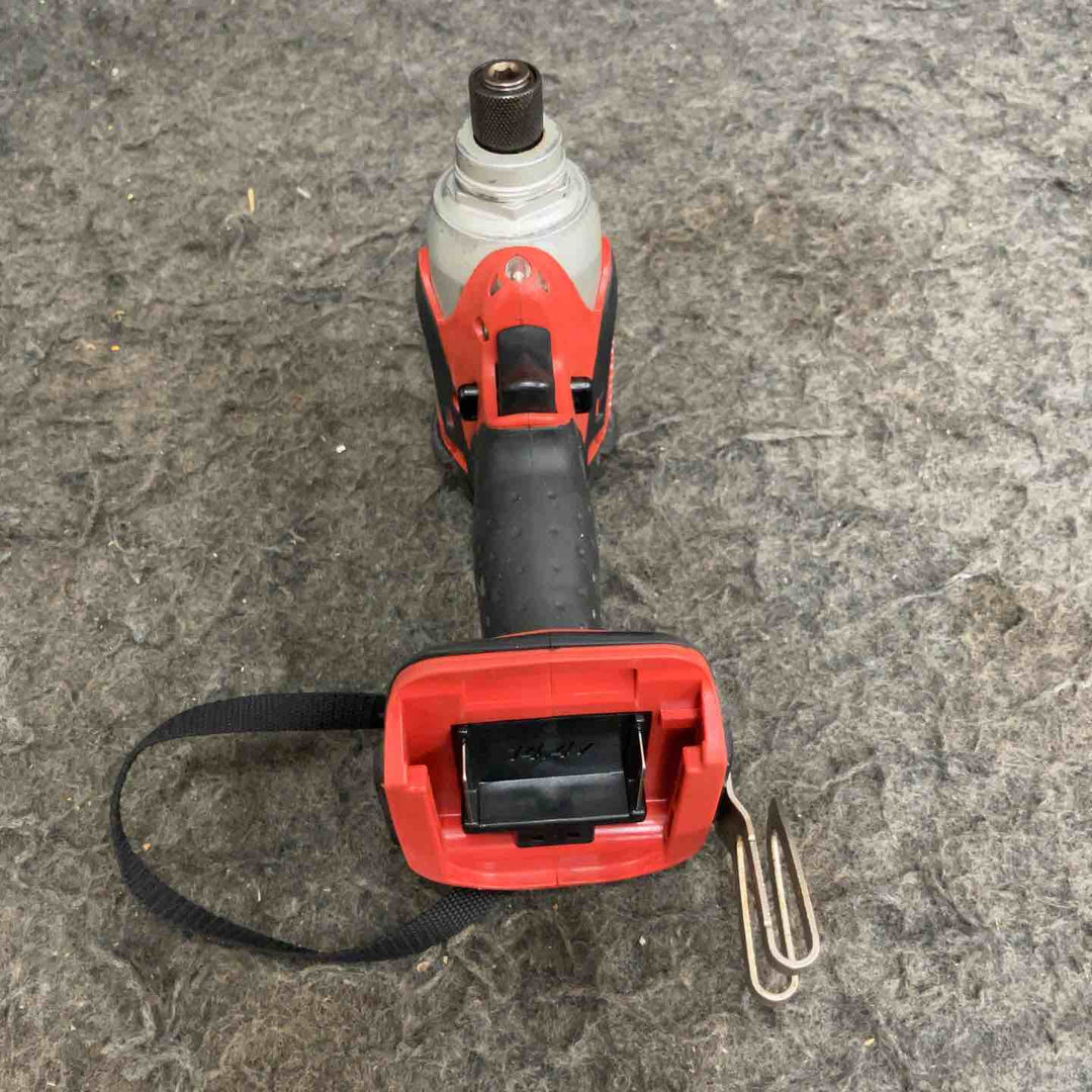 【現状品】★マキタ(makita) コードレスインパクトドライバー TD130DRFXR ケース(14.4V3.0Ahバッテリー*2[98(寿1/4)][91(寿0/4)]、充電器)【鴻巣店】