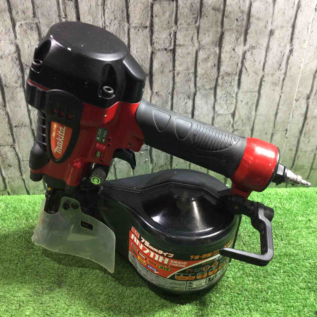 ★マキタ(makita) 高圧エア釘打ち機 AN711H【川口店】