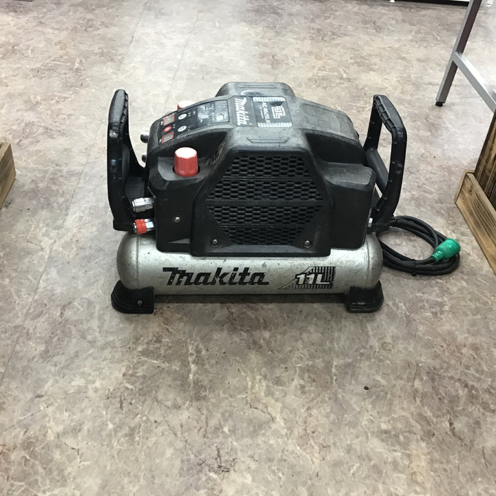 ★マキタ(makita) エアコンプレッサー AC462XLHB パネルヒビあり、ポッキンプラグなし【所沢店】