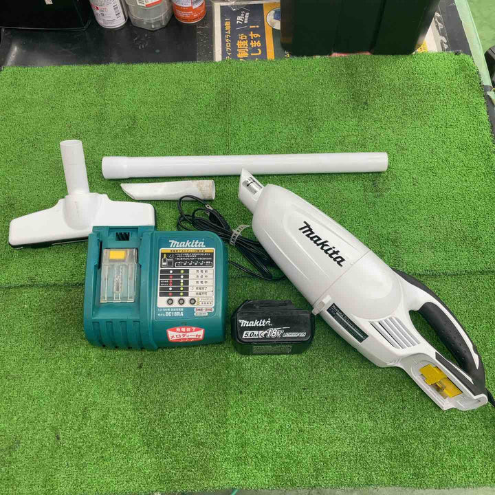 マキタ(makita) コードレスクリーナー CL181FDRFW(5.0Ahバッテリー付) 【桶川店】