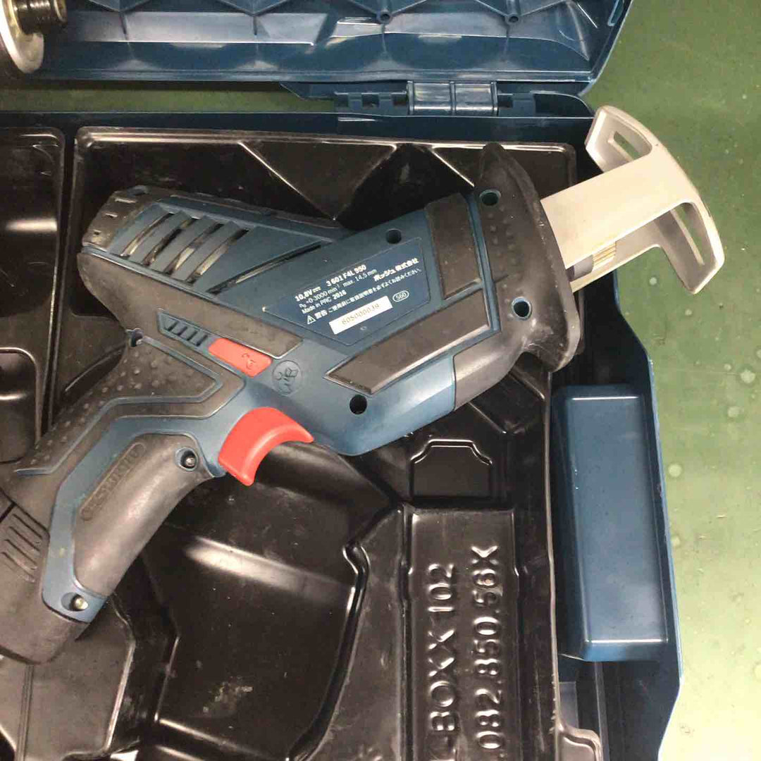 【039】【102】ボッシュ(BOSCH) コードレスセーバーソー GSA10.8V-LI + インパクトドライバー GDR10.8-LI + バッテリー4個 + 充電器セット【戸田店】