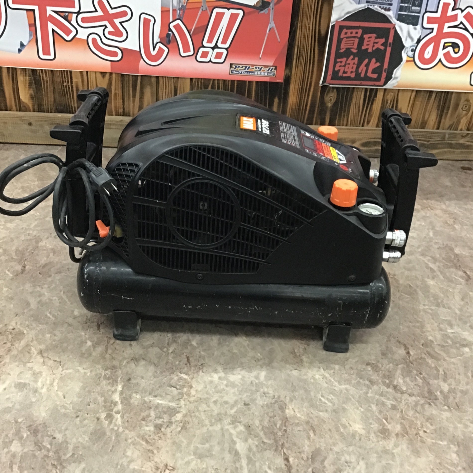 ☆マックス(MAX) エアコンプレッサー AK-HH1270E_ブラック【所沢