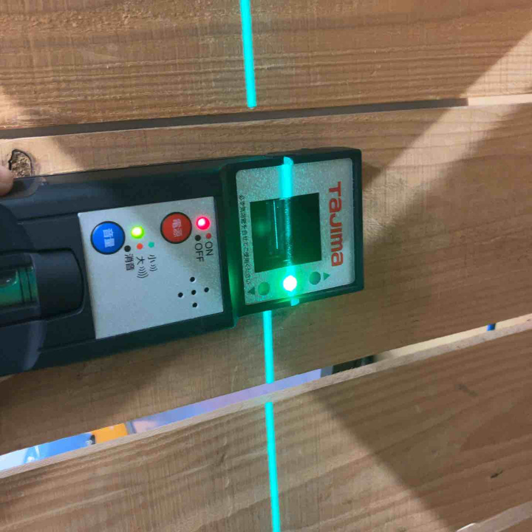 【中古品】Tajima レーザー墨出し器 ZERO BLUE-KJC【所沢店】