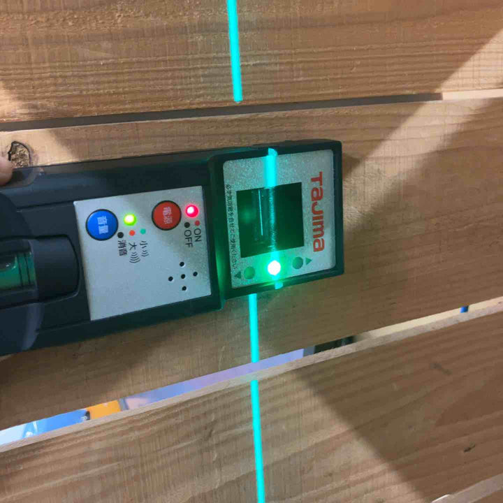 【中古品】Tajima レーザー墨出し器 ZERO BLUE-KJC【所沢店】