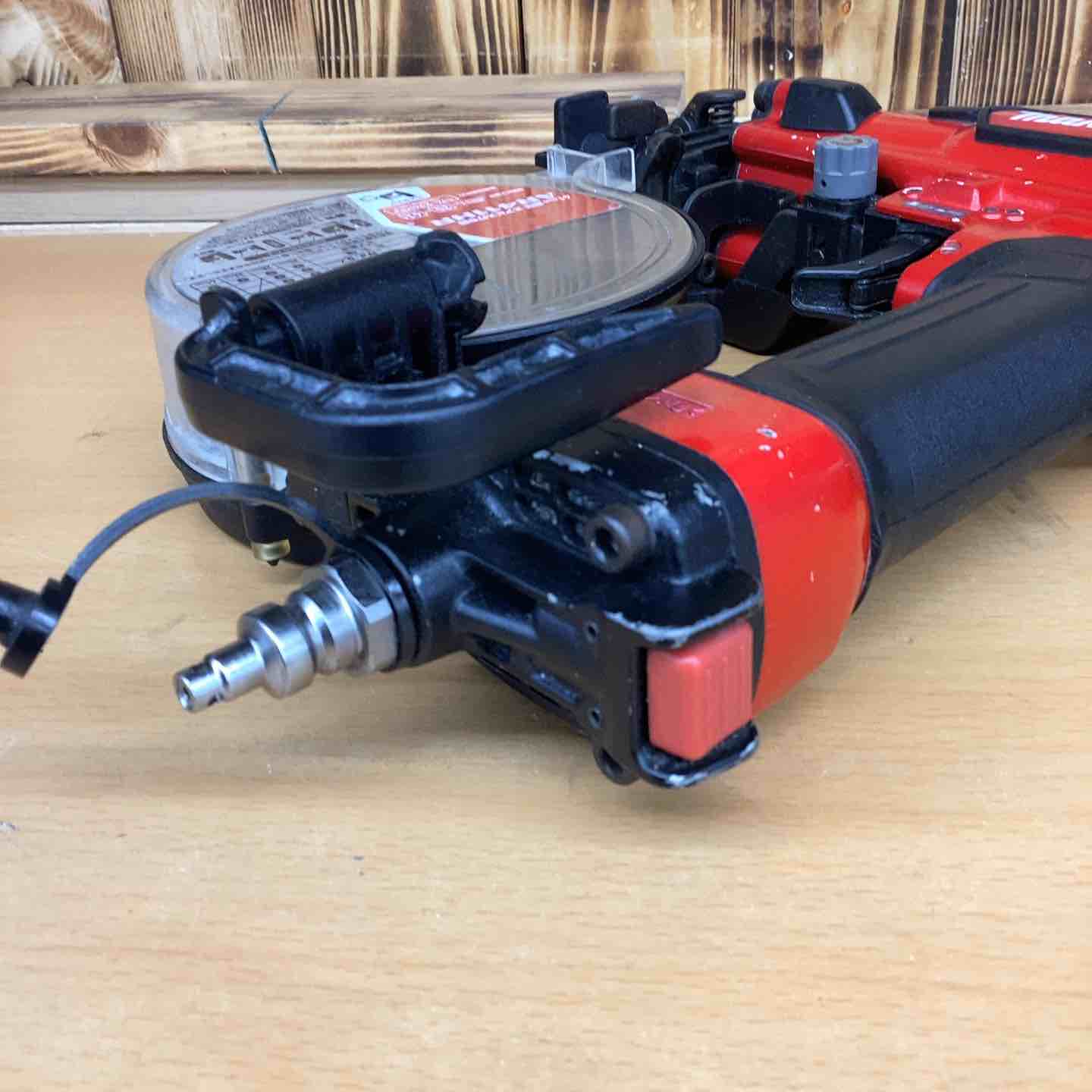 ☆マキタ(makita) 高圧エアネジ打ち機 AR411HR【越谷店】 – アクト