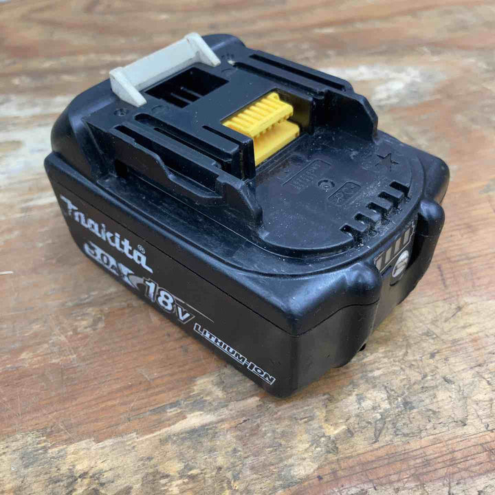【中古品】☆マキタ(makita) 100mmコードレスディスクグラインダ GA404DZN 18V バッテリー付き【柏店】