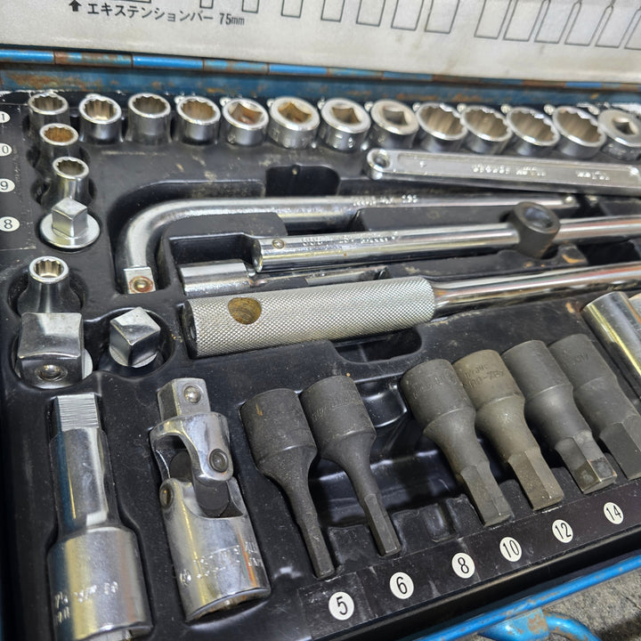 【中古品・サビ多め、欠品あり】HIT オールマイティーソケットレンチセット AM441 差込角:12.7mm(1/2) ※8㎜ヘックスのみ欠品※【桶川店】