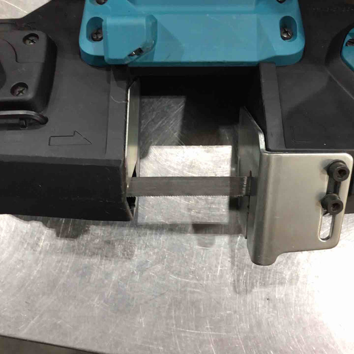 ★マキタ(makita) コードレスバンドソー PB181DRFX【川口店】