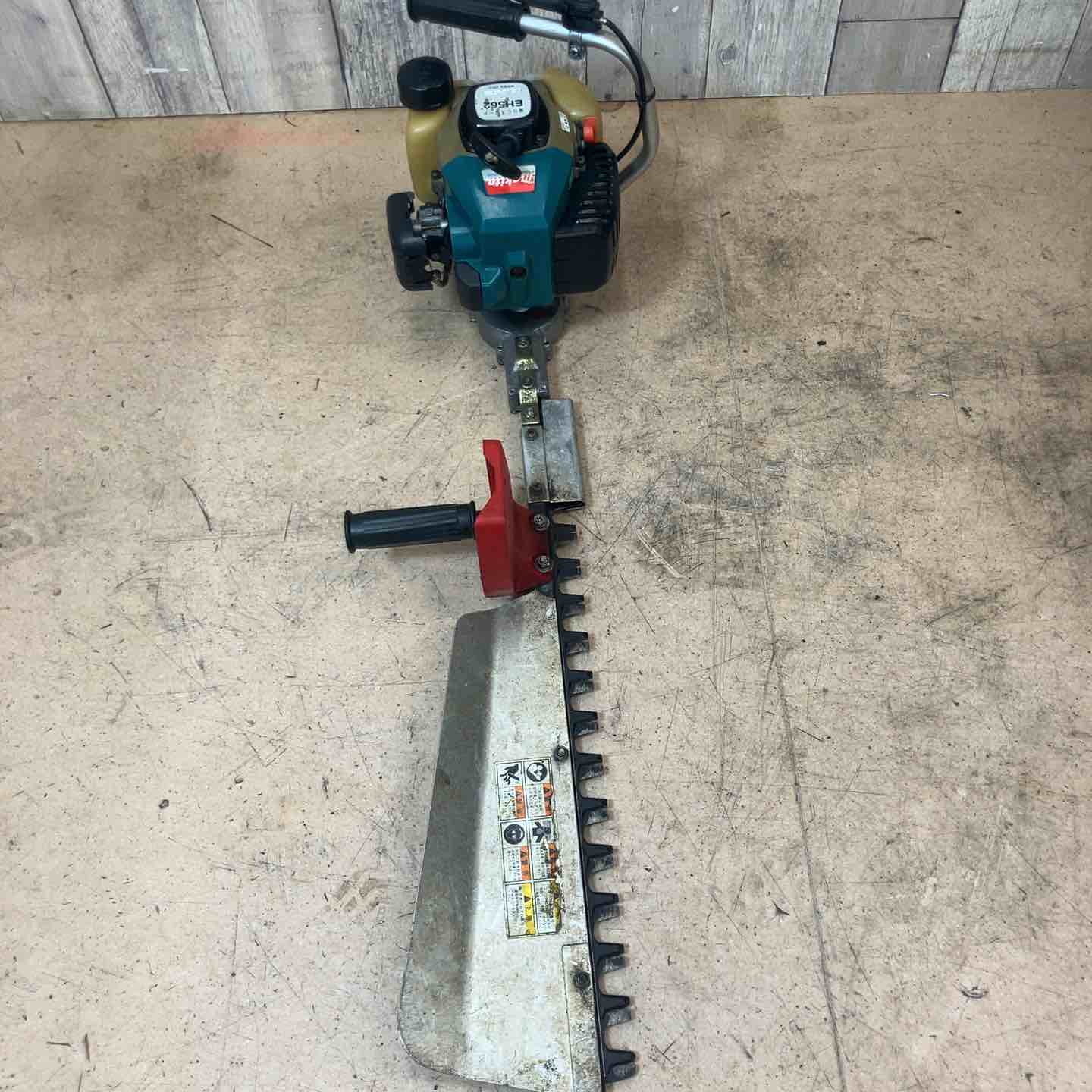 中古品】 マキタ(makita) EH562 エンジンヘッジトリマー 【東大和店