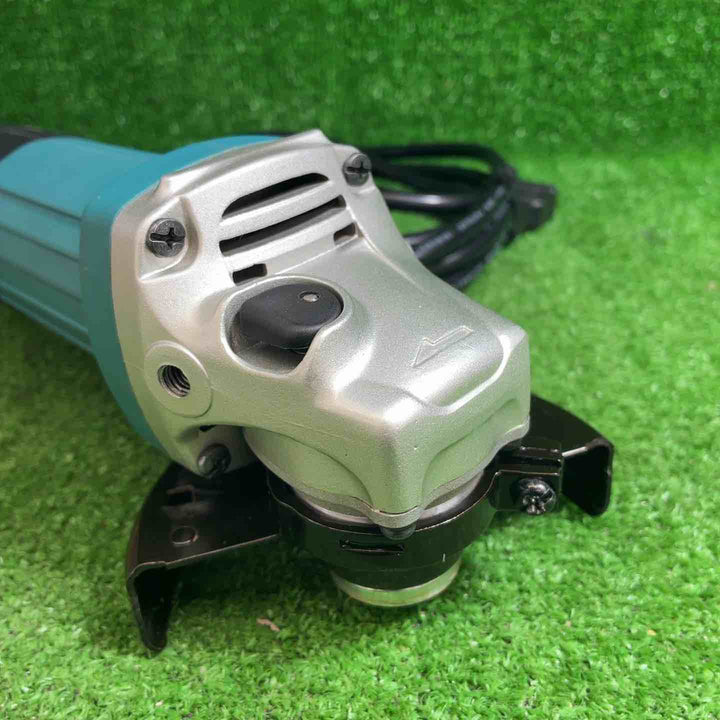 マキタ(makita) 100mmディスクグラインダ GA4032【藤沢店】
