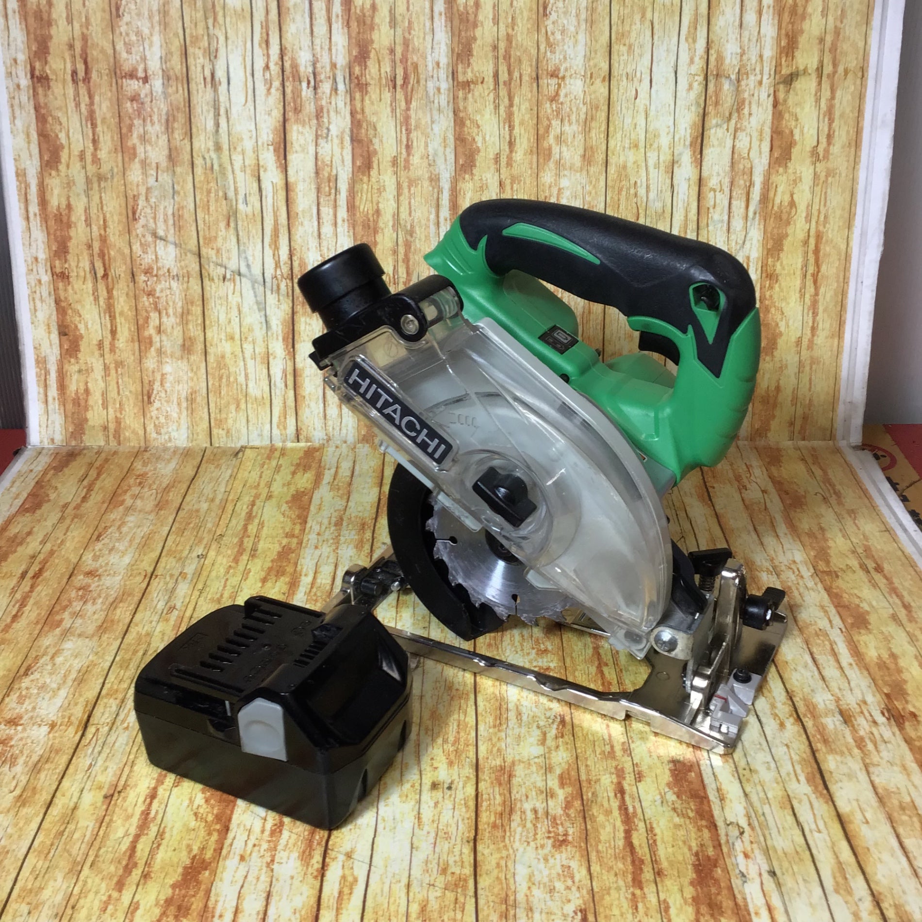 ハイコーキ(HIKOKI ※旧:日立工機) コードレス集じん丸のこ C18DYSL(NN
