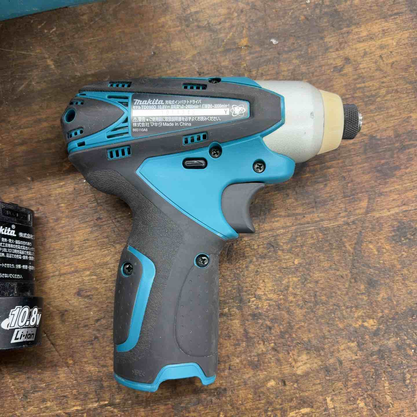 中古品 マキタ(makita) コードレスインパクトドライバー TD111DSHX 
