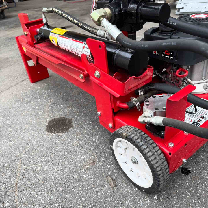 【中古・店頭受取り限定】 TROY-BILT 8t エンジン式 薪割り機 LS-8T 【桶川店】