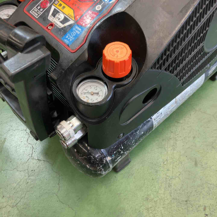【決算セール！中古品】 マックス/MAX エアコンプレッサー・AK-HH1270E2_ブラック 【桶川店】