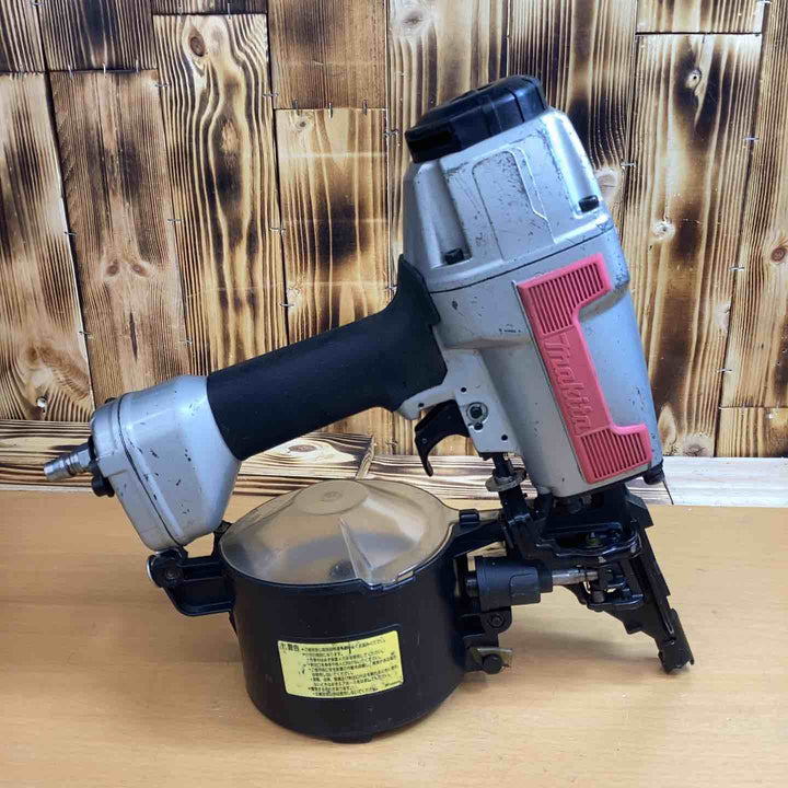 ★マキタ(makita) 常圧エア釘打ち機 AN611【越谷店】