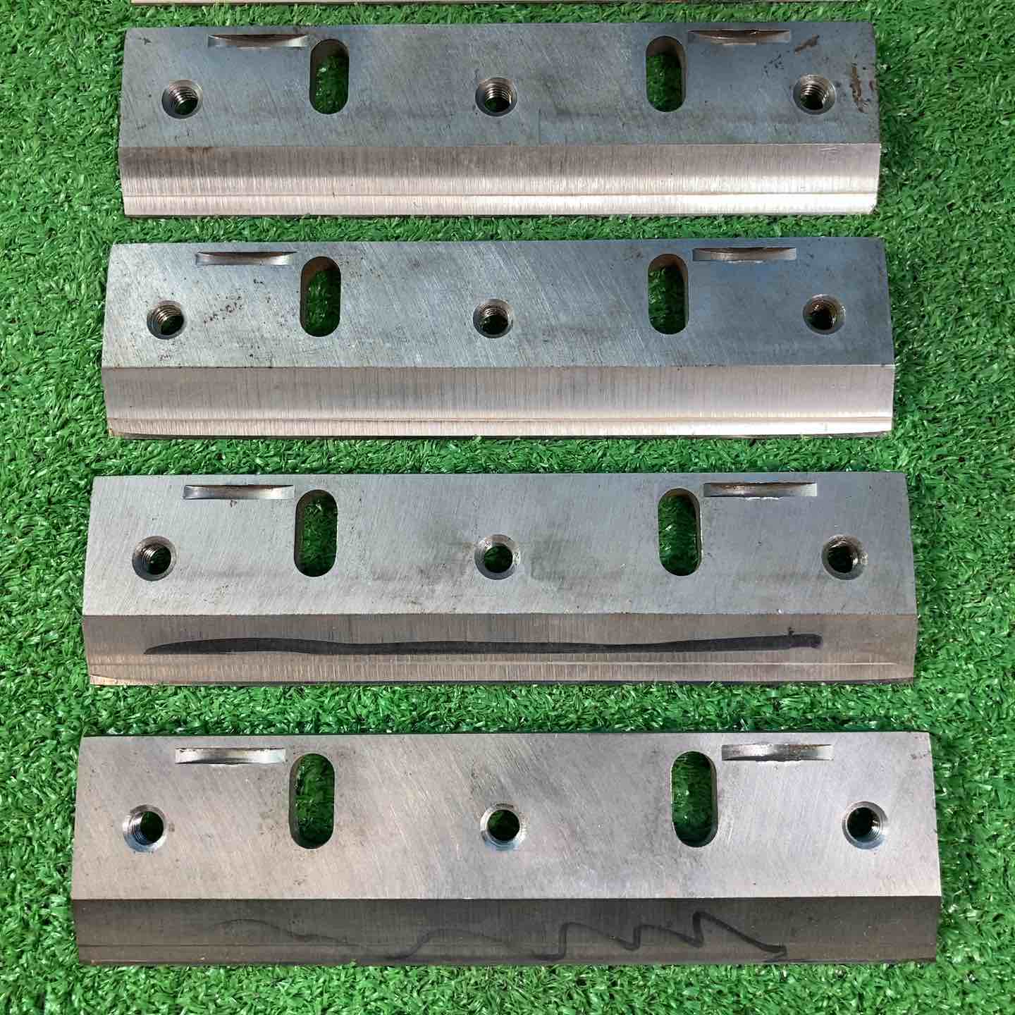 日立 超仕上かんな盤用刃物(表刃) 5枚セット 300-096【岩槻店