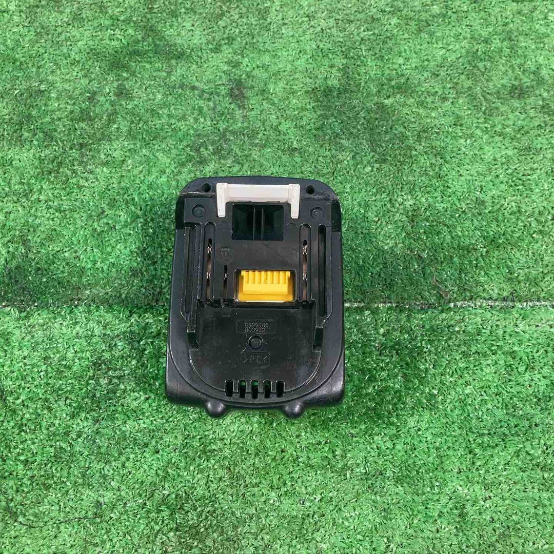 ★マキタ(makita) コードレスインパクトドライバー TD138DRFXP 14.4Vバッテリー2個付き！【岩槻店】