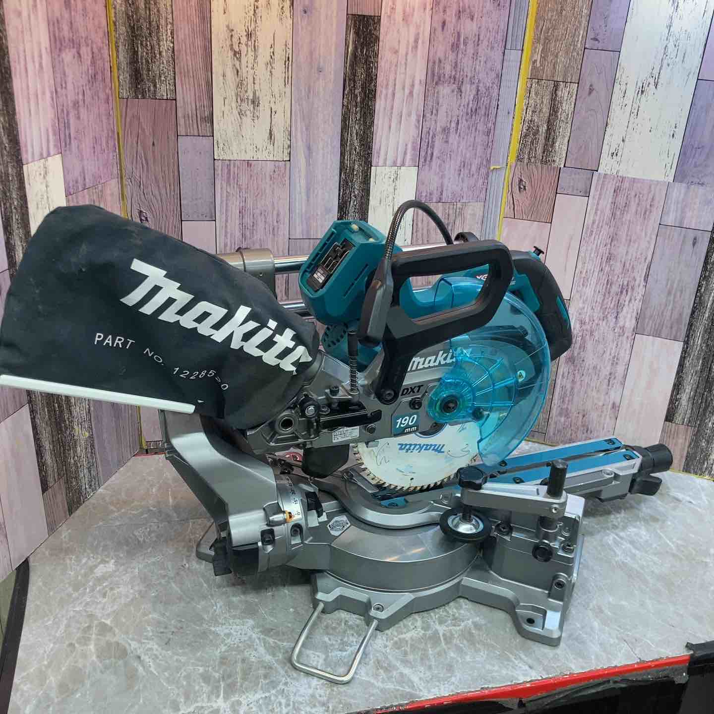 中古品】☆マキタ(makita) コードレススライドマルノコ LS008GZ 中古品】☆マキタ(makita) コードレススライドマルノコ LS008GZ