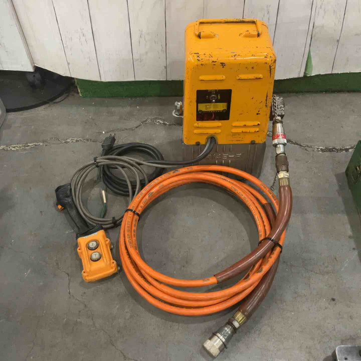 【店頭受取り限定】◇泉精器(IZUMI) 電動リモコン式油圧ポンプ R14E-F【川口店】