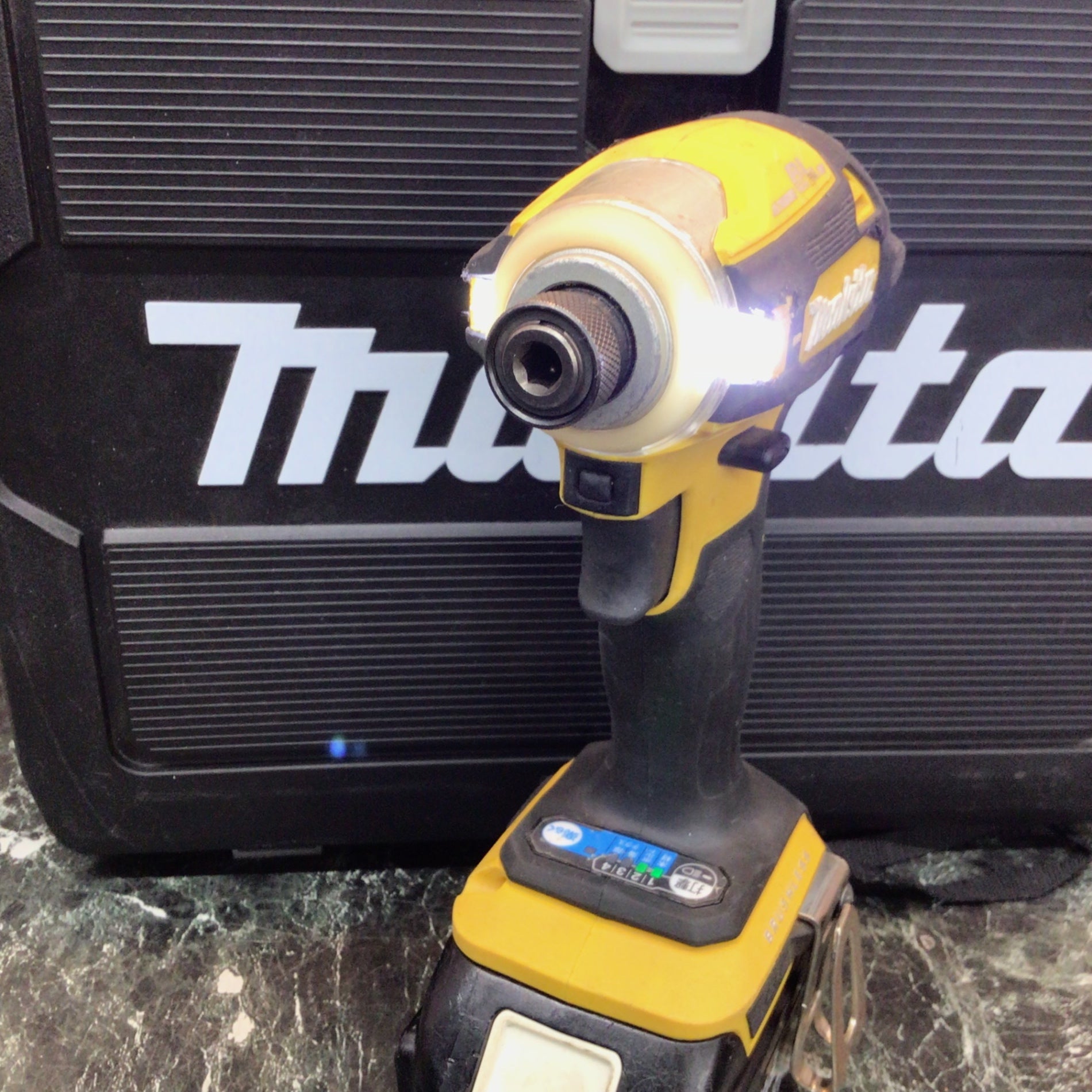 ★マキタ(makita) コードレスインパクトドライバー TD172DGXFY【八潮店】 ☆マキタ(makita) コードレスインパクトドライバー TD172DGXFY【八潮店