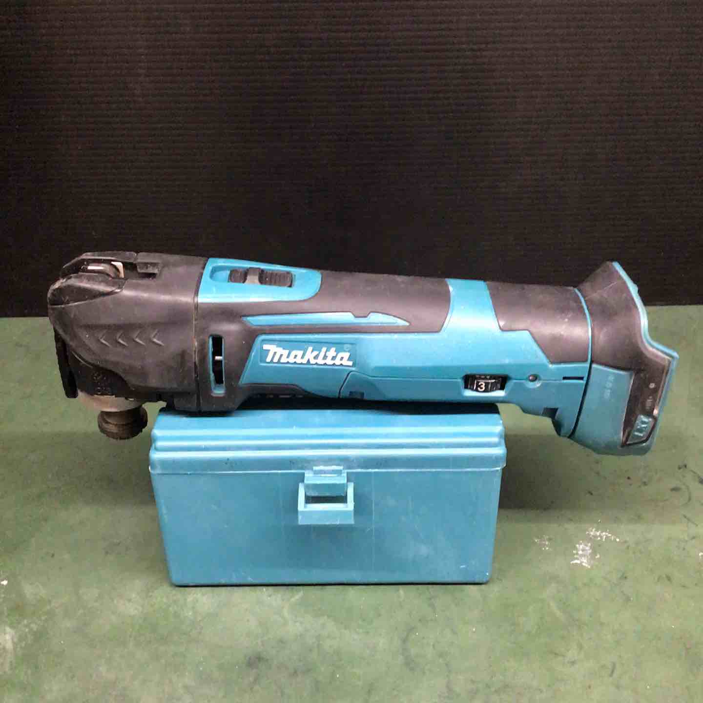 未使用品 makita マキタ 充電式マルチツール TM51DZ 18V [本体のみ] マキタ 18V充電式マルチツール TM51DZの中古 未使用品 《神奈川・座間