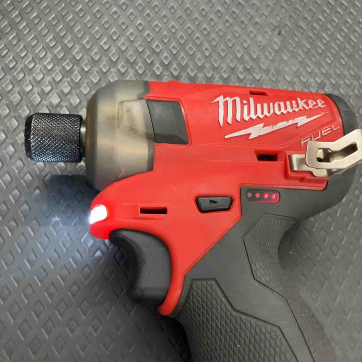 ◇ミルウォーキー(milwaukee)  M12 FUEL サイレントインパクトドライバー M12 FQID-0 JP 12V3.0Ahバッテリー付き【鴻巣店】
