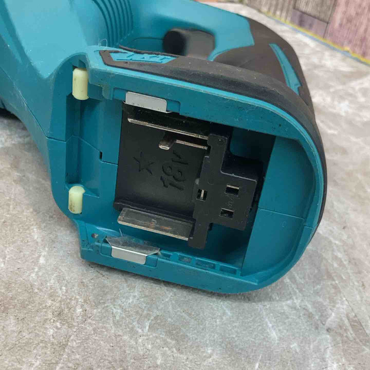 ◇マキタ 18V 充電式 レシプロソー XRJ04 （本体のみ）JR186DZK 同等品/コードレス[並行輸入品]【八潮店】