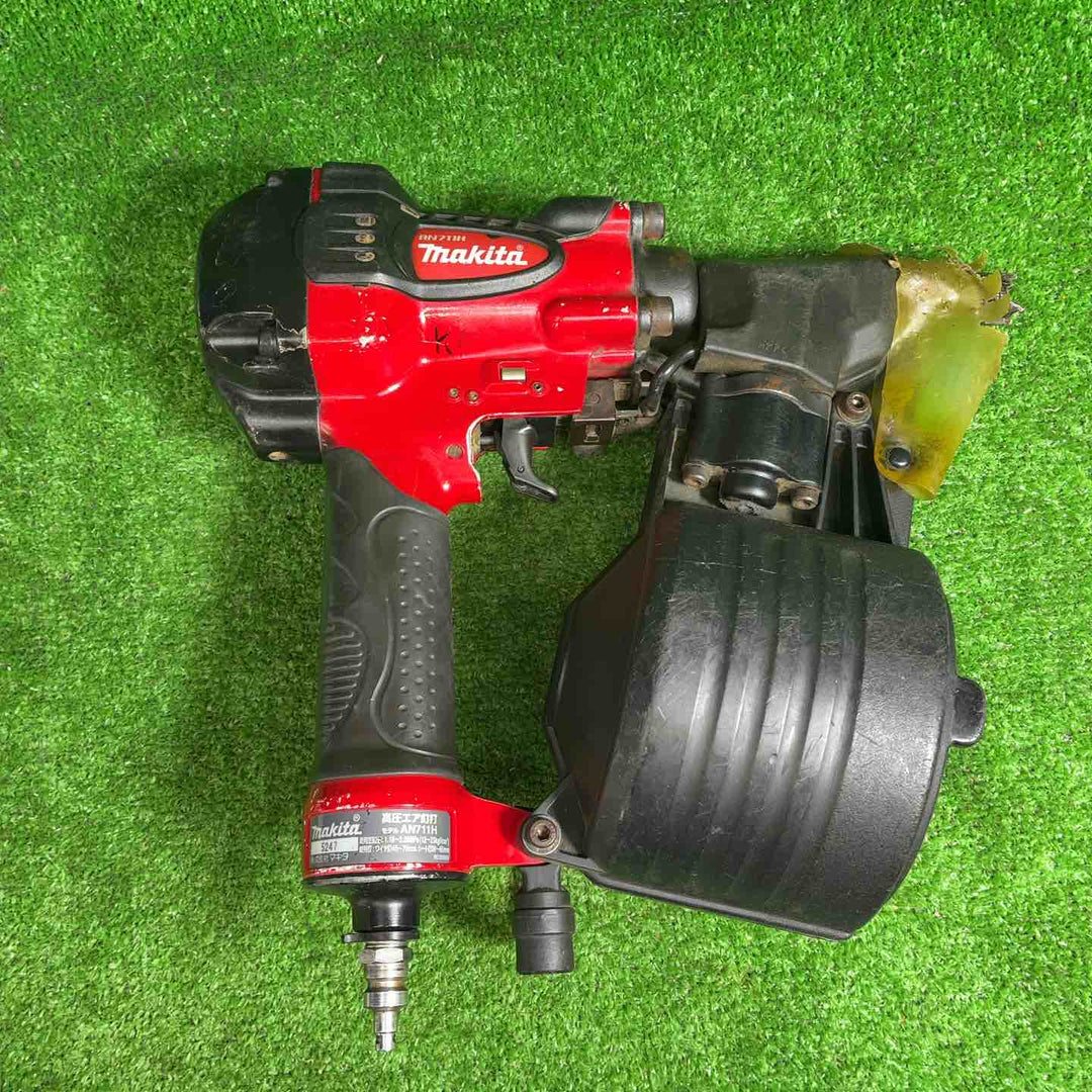 【中古品】 マキタ (makita) 高圧エア釘打ち機 AN711H 【藤沢店】