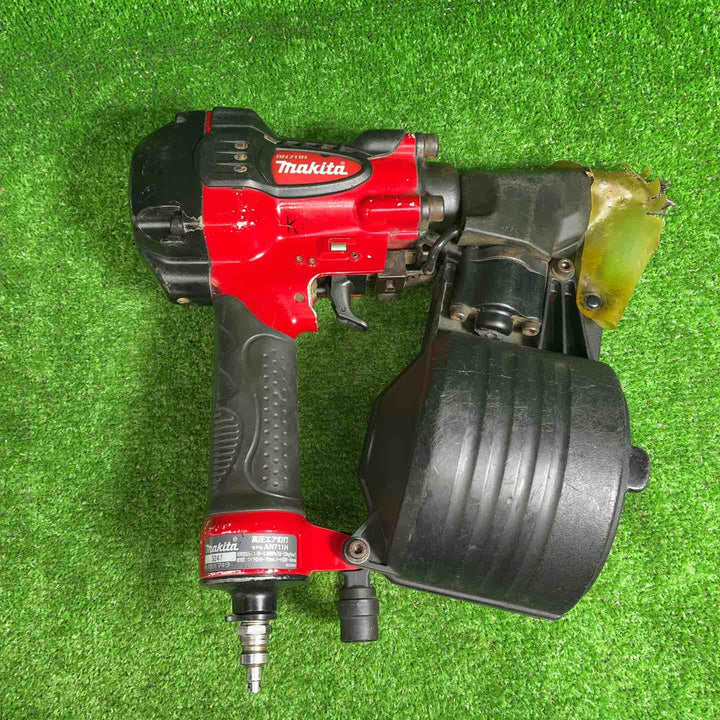 【中古品】 マキタ (makita) 高圧エア釘打ち機 AN711H 【藤沢店】