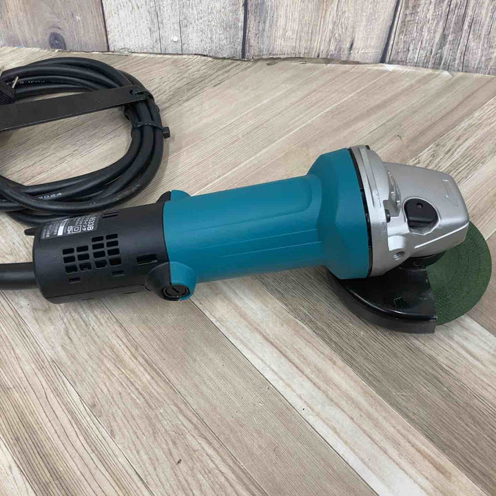 ☆マキタ(makita) 100mmディスクグラインダ 9533B【八潮店】