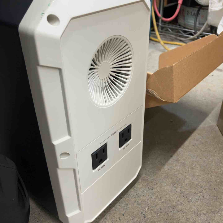 ※長期保管品 BLUETTI ブルーティ ポータブル電源 蓄電器 EB150 ※太陽ケーブル欠品【八潮店】
